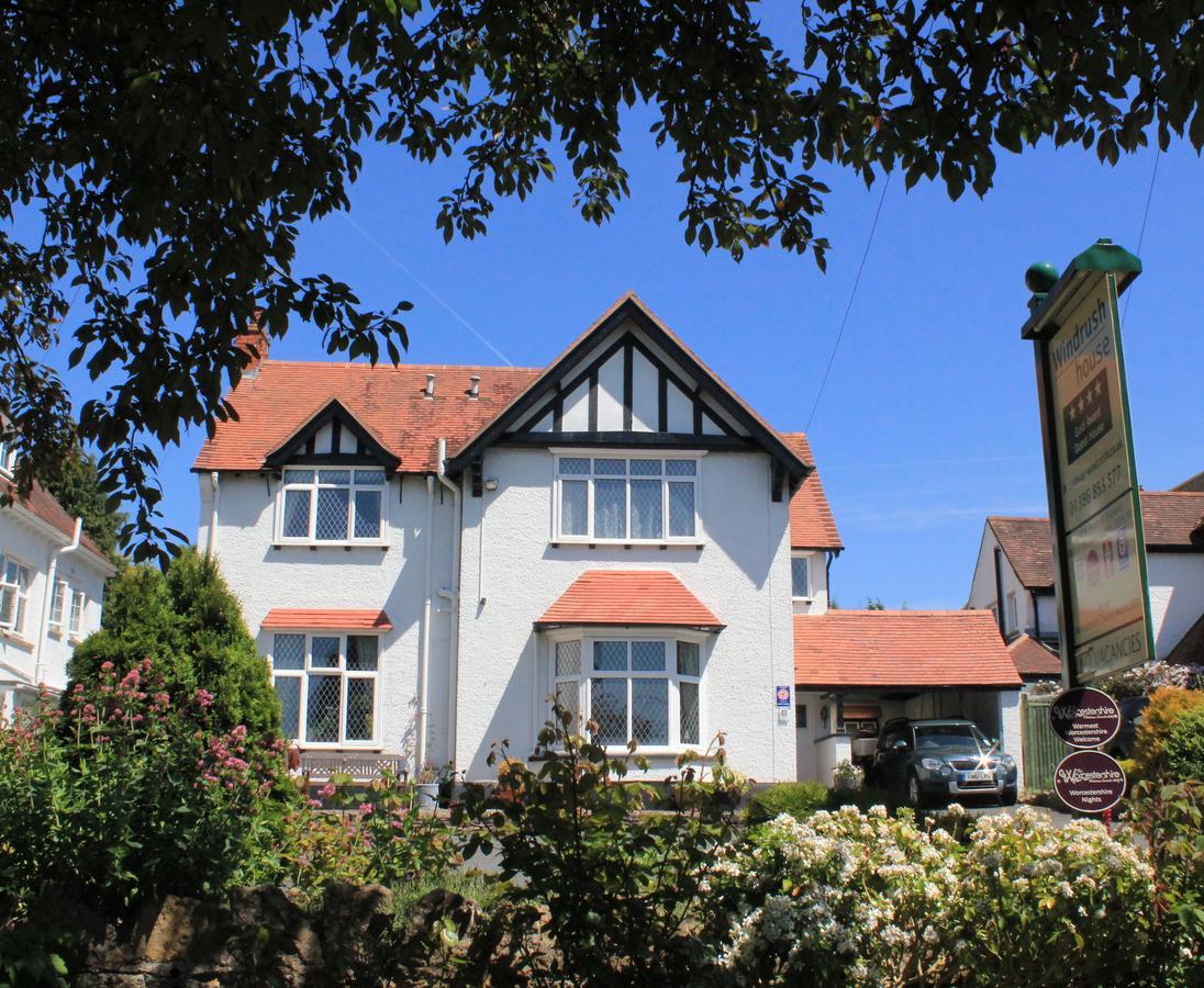 Bed and breakfast Windrush House